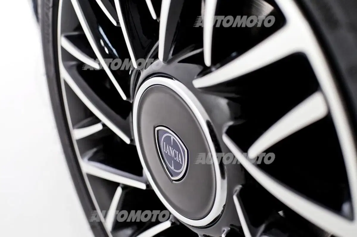 Lancia Ypsilon 30th Anniversary: celebra 30 anni di successi (27)