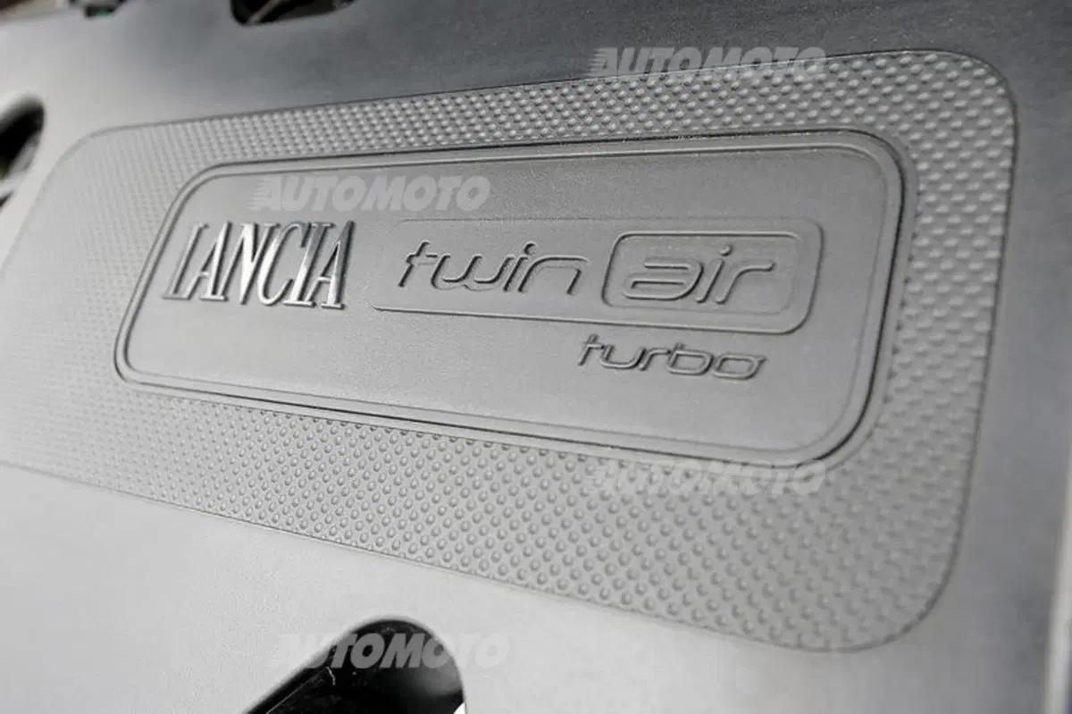 Lancia Ypsilon 30th Anniversary: celebra 30 anni di successi (29)
