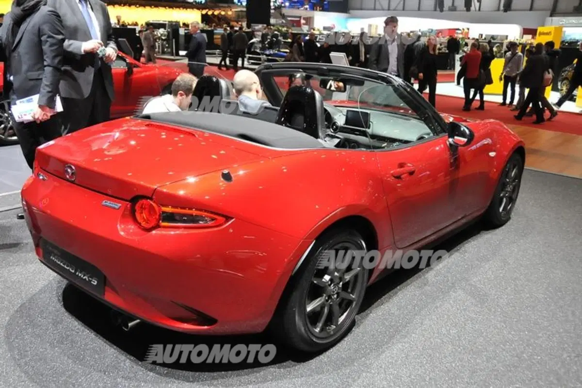 Maeda: «Ci sarà una Mazda RX-9? Disegnare una sportiva è il mio sogno» (6)