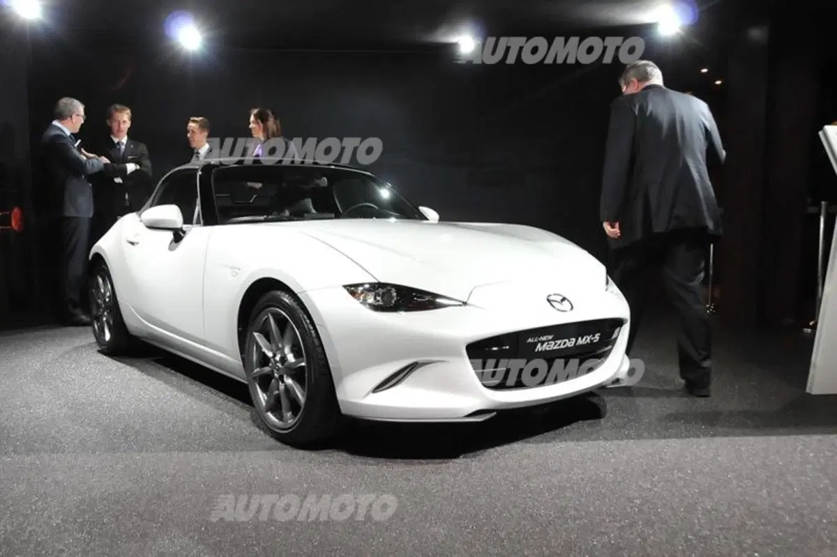 Maeda: «Ci sarà una Mazda RX-9? Disegnare una sportiva è il mio sogno» (10)