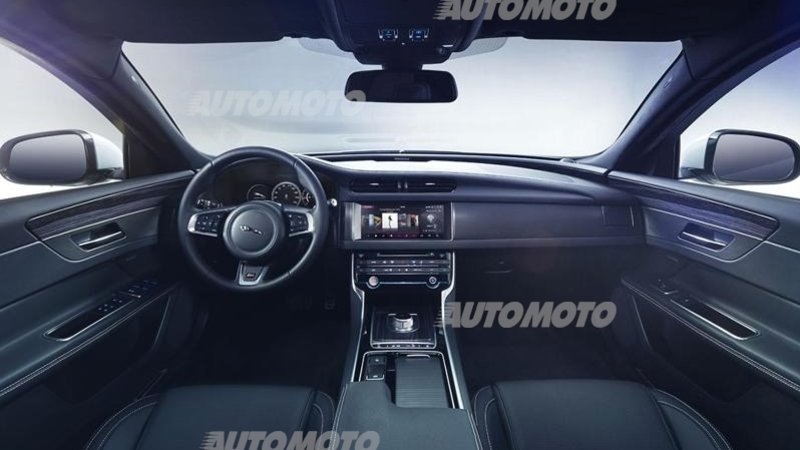 Nuova Jaguar XF: ecco gli interni