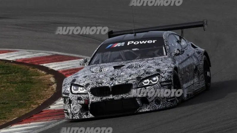 BMW M6 GT3: primi test per l'erede della Z4