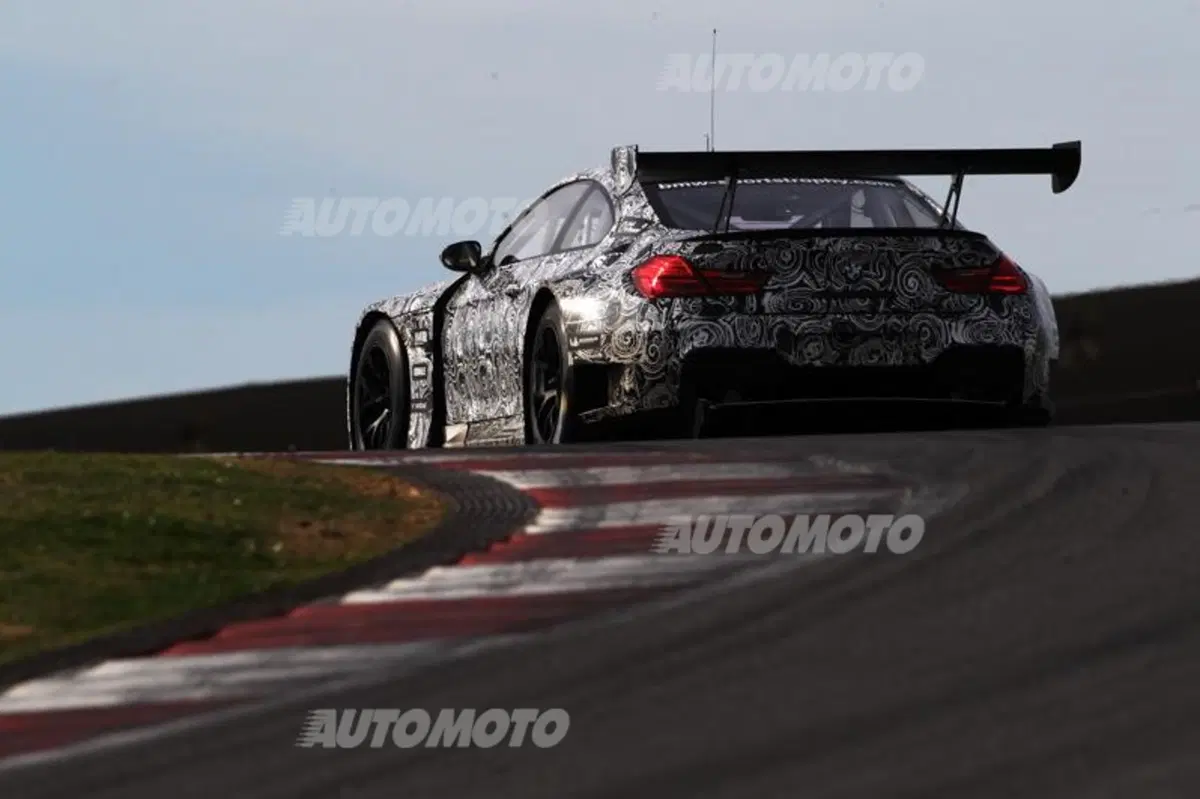 BMW M6 GT3: primi test per l'erede della Z4