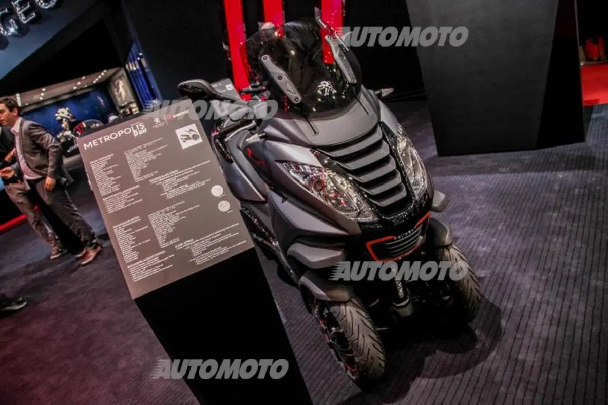 Grasselli: «Peugeot Metropolis D-Air? Dainese porta l'airbag anche sugli scooter» (3)
