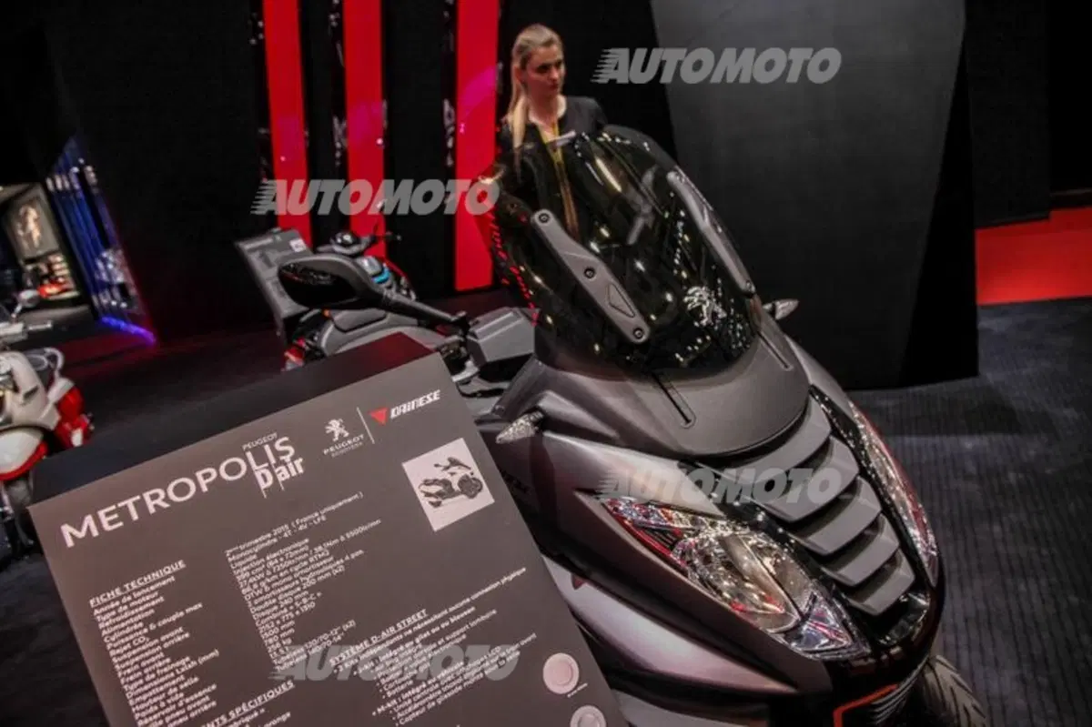 Grasselli: «Peugeot Metropolis D-Air? Dainese porta l'airbag anche sugli scooter» (6)