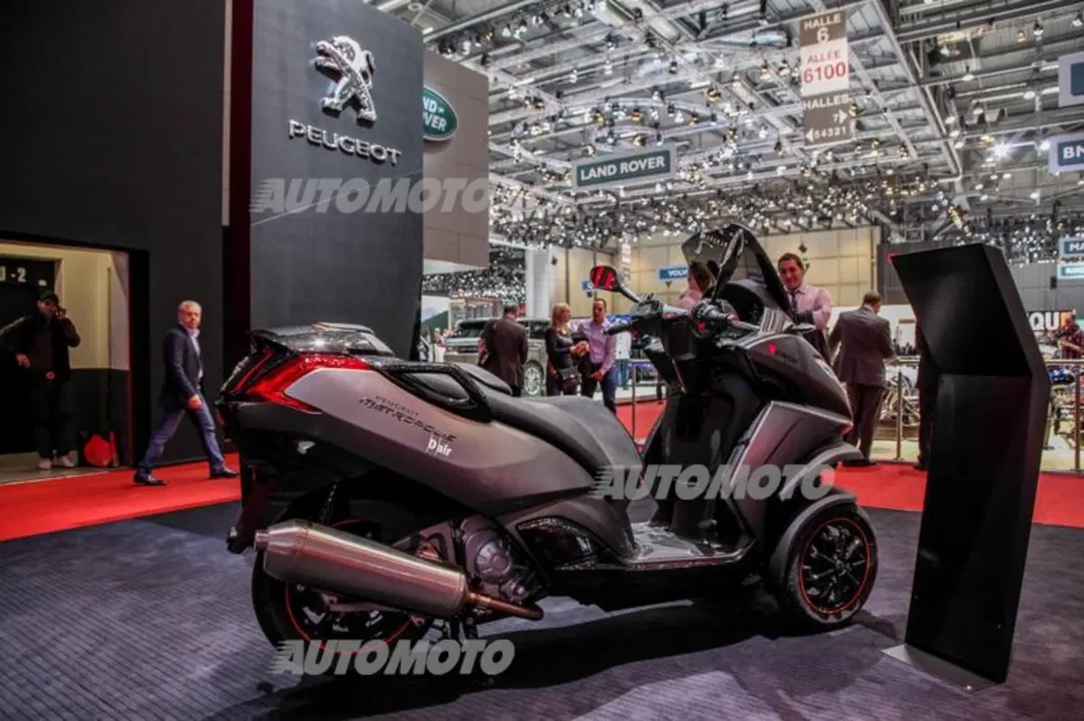 Grasselli: «Peugeot Metropolis D-Air? Dainese porta l'airbag anche sugli scooter» (7)