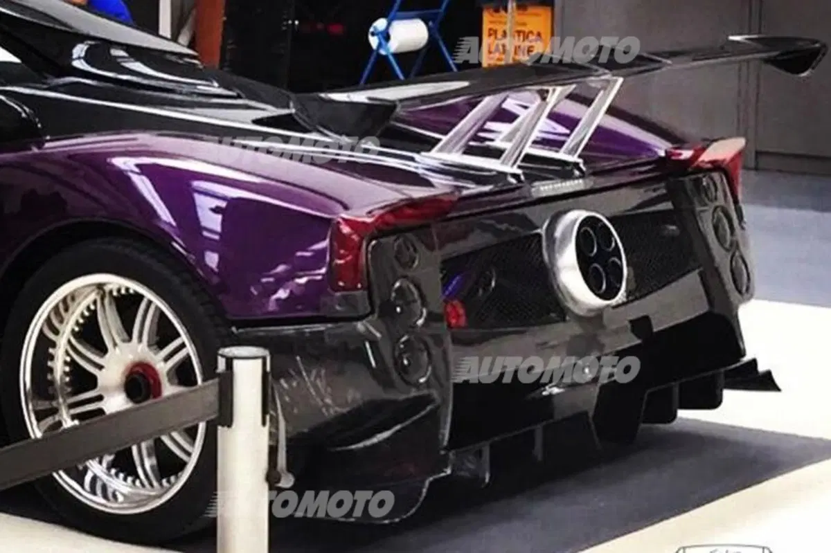 Pagani Zonda 760 ZoZo: 760 CV per un cliente giapponese