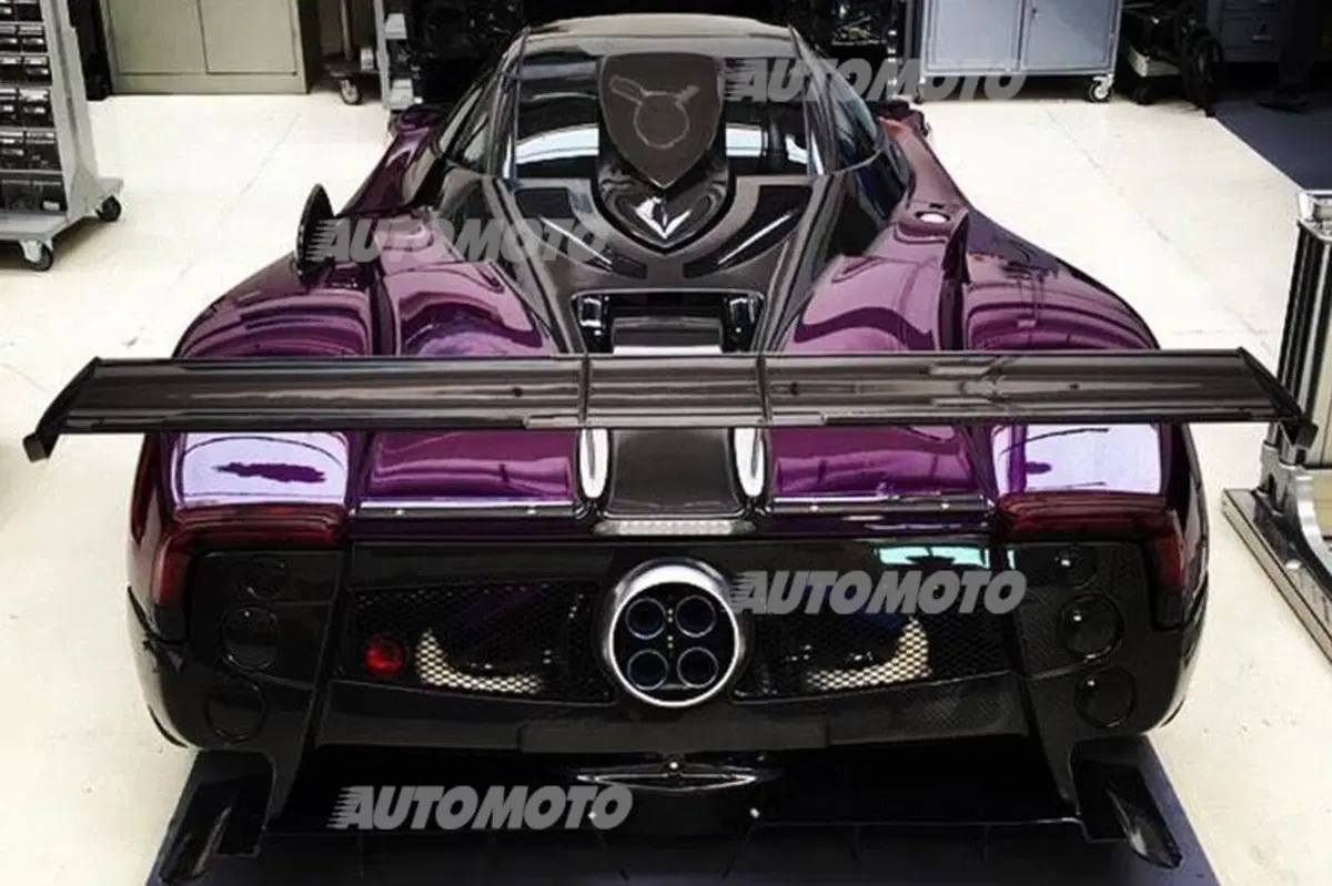 Pagani Zonda 760 ZoZo: 760 CV per un cliente giapponese (2)