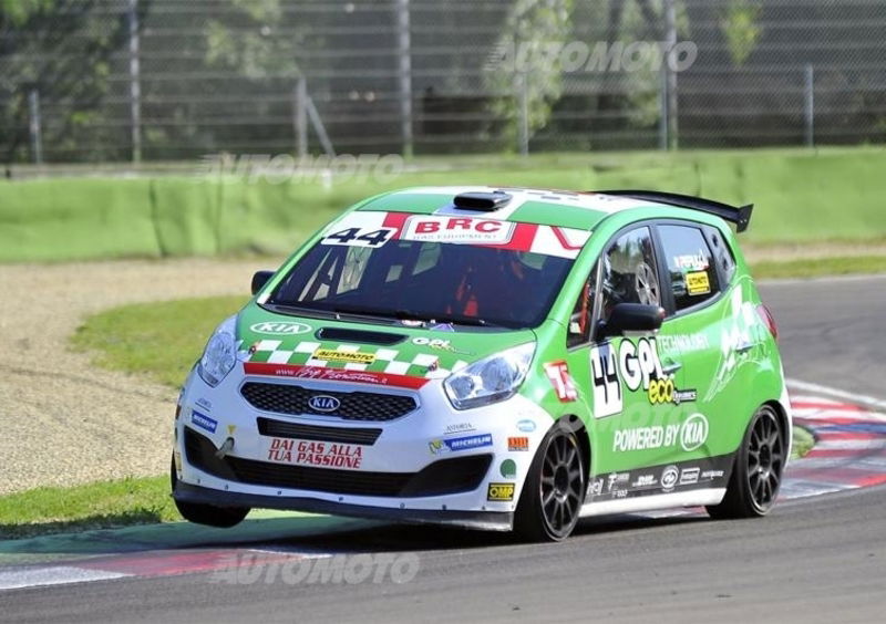 Green Hybrid Cup 2015: proseguono i test ufficiali delle Kia Venga a GPL