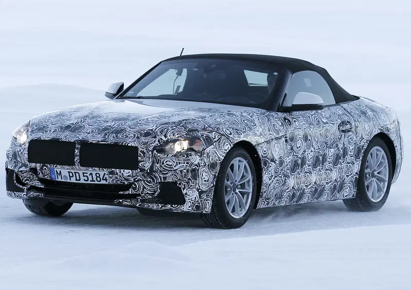 Nuova BMW Z5: nuove foto durante i test