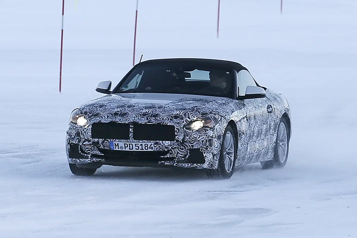Nuova BMW Z5: nuove foto durante i test