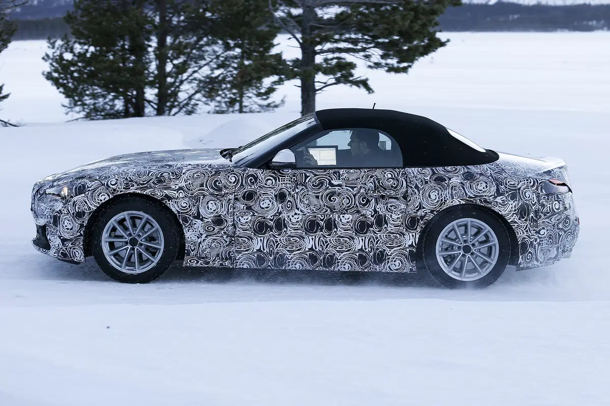 Nuova BMW Z5: nuove foto durante i test (10)