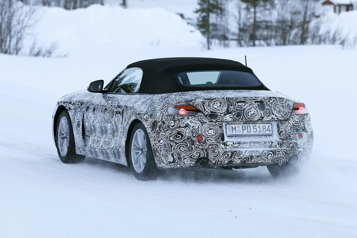 Nuova BMW Z5: nuove foto durante i test (12)