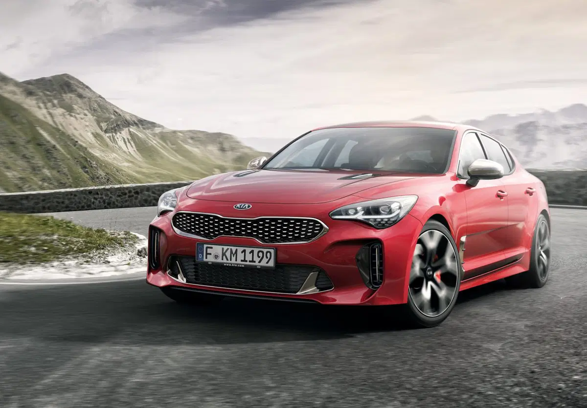 Stinger, arriva la Kia più potente di tutti i tempi. Prezzo? “Effetto wow” garantito (8)