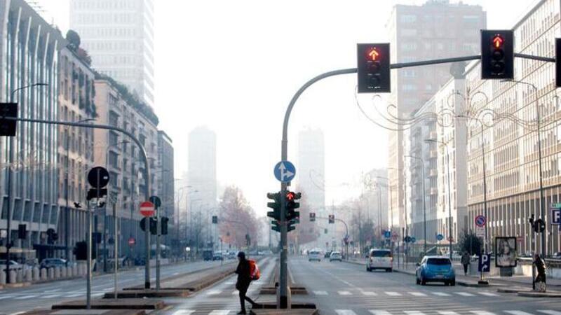 Smog, a Milano scattano i blocchi dei veicoli inquinanti