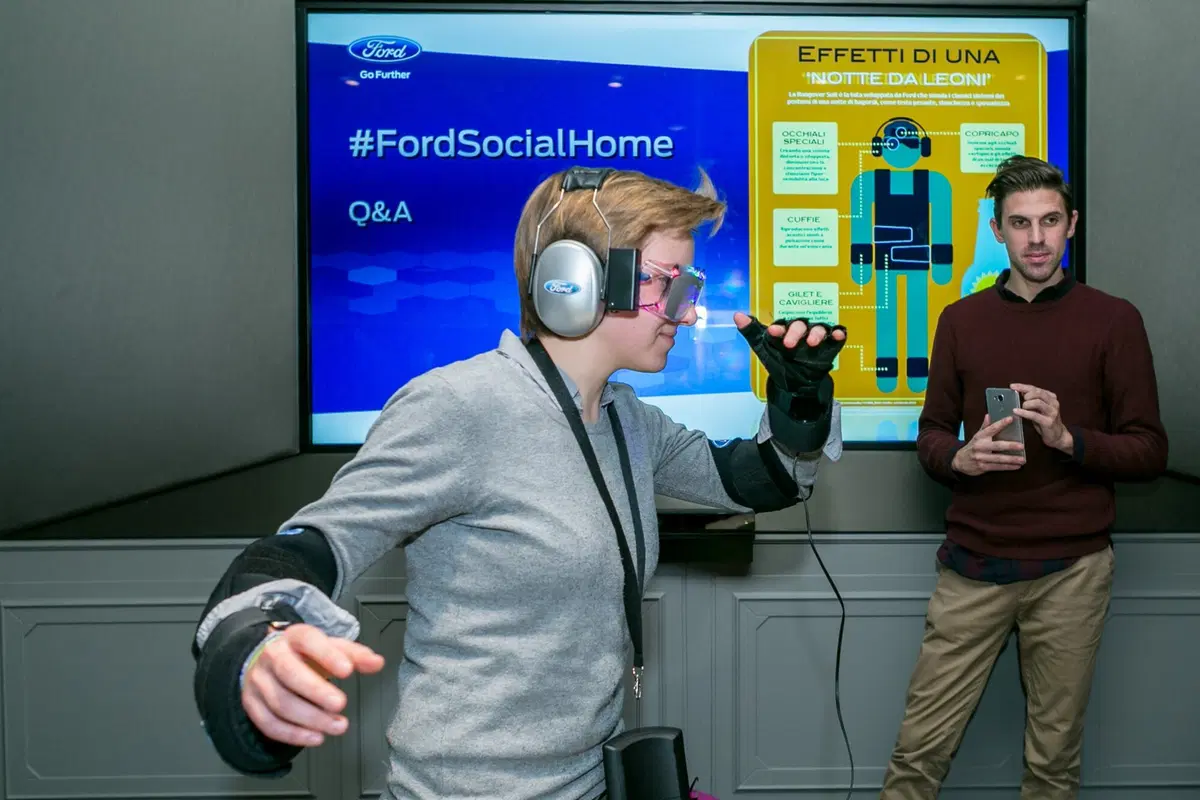 Esperienza sensoriale Ford per i giovani: capire se non si è in condizione di guidare (2)