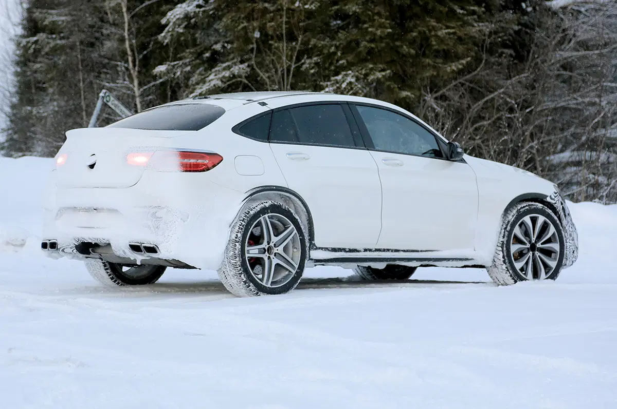 Mercedes GLC 63 AMG: il suv diventa cattivo (7)