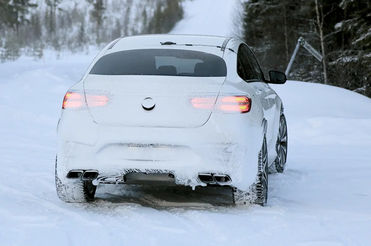 Mercedes GLC 63 AMG: il suv diventa cattivo (8)