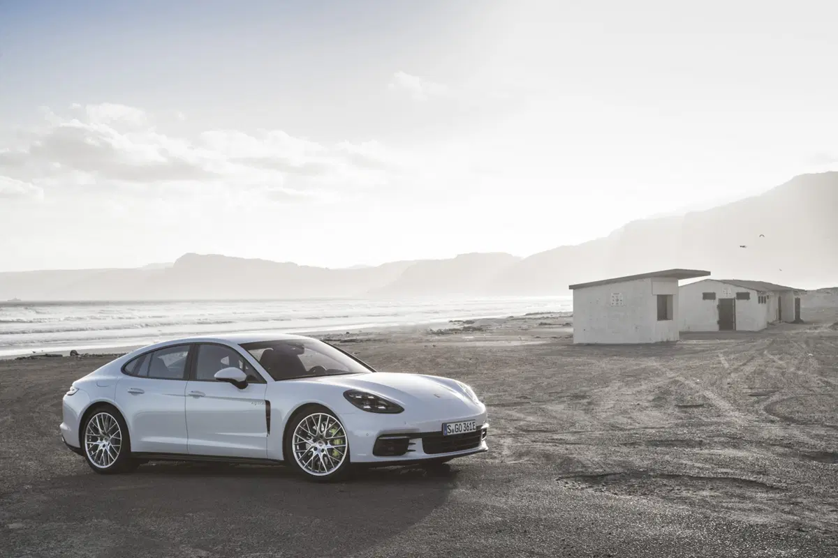 Porsche Panamera 4 E-Hybrid, figlia della 918 [Video primo test] (6)