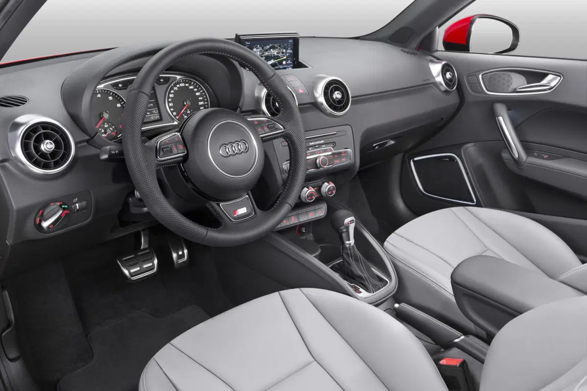 Quale comprare, Confronto: Audi A1 1.0 TFSI Vs DS 3 1.2 PureTech (8)