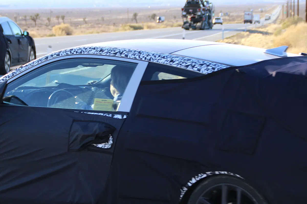 Hyundai Veloster 2019: le prime foto spia dalla California (7)