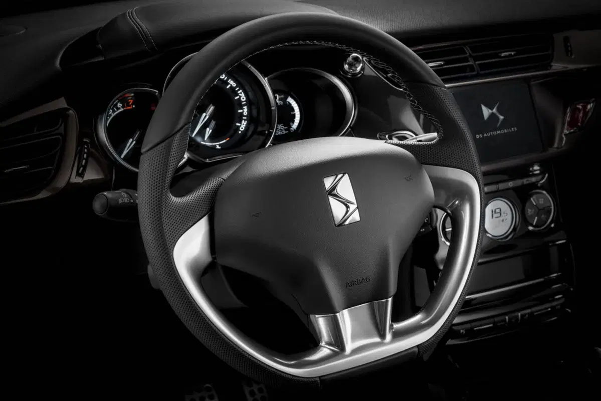 Quale comprare, Confronto: Audi A1 1.0 TFSI Vs DS 3 1.2 PureTech (4)