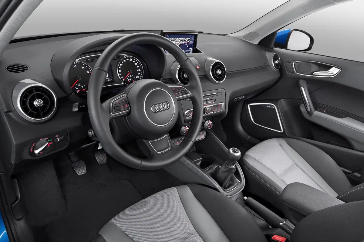 Quale comprare, Confronto: Audi A1 1.0 TFSI Vs DS 3 1.2 PureTech (10)
