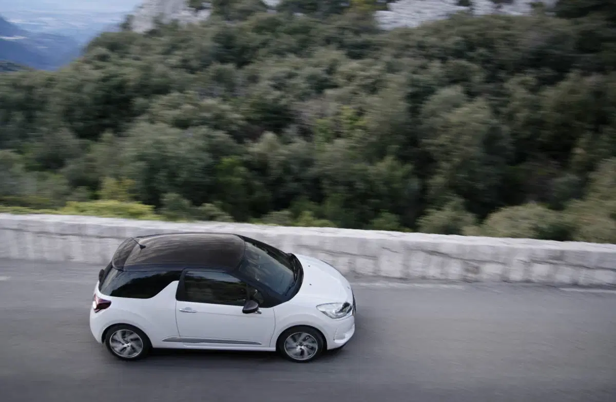 Quale comprare, Confronto: Audi A1 1.0 TFSI Vs DS 3 1.2 PureTech (5)