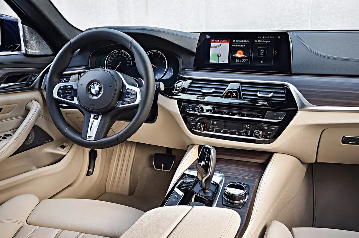 Nuova BMW Serie 5 Touring: spazio alla bavarese (16)