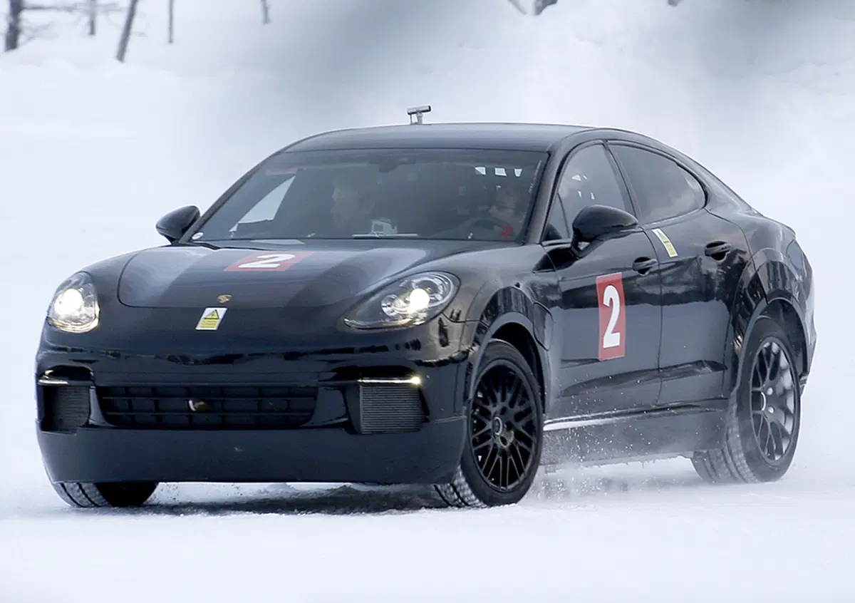 Porsche Mission E: continuano i test per la prima elettrica