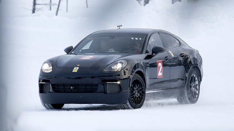 Porsche Mission E: continuano i test per la prima elettrica
