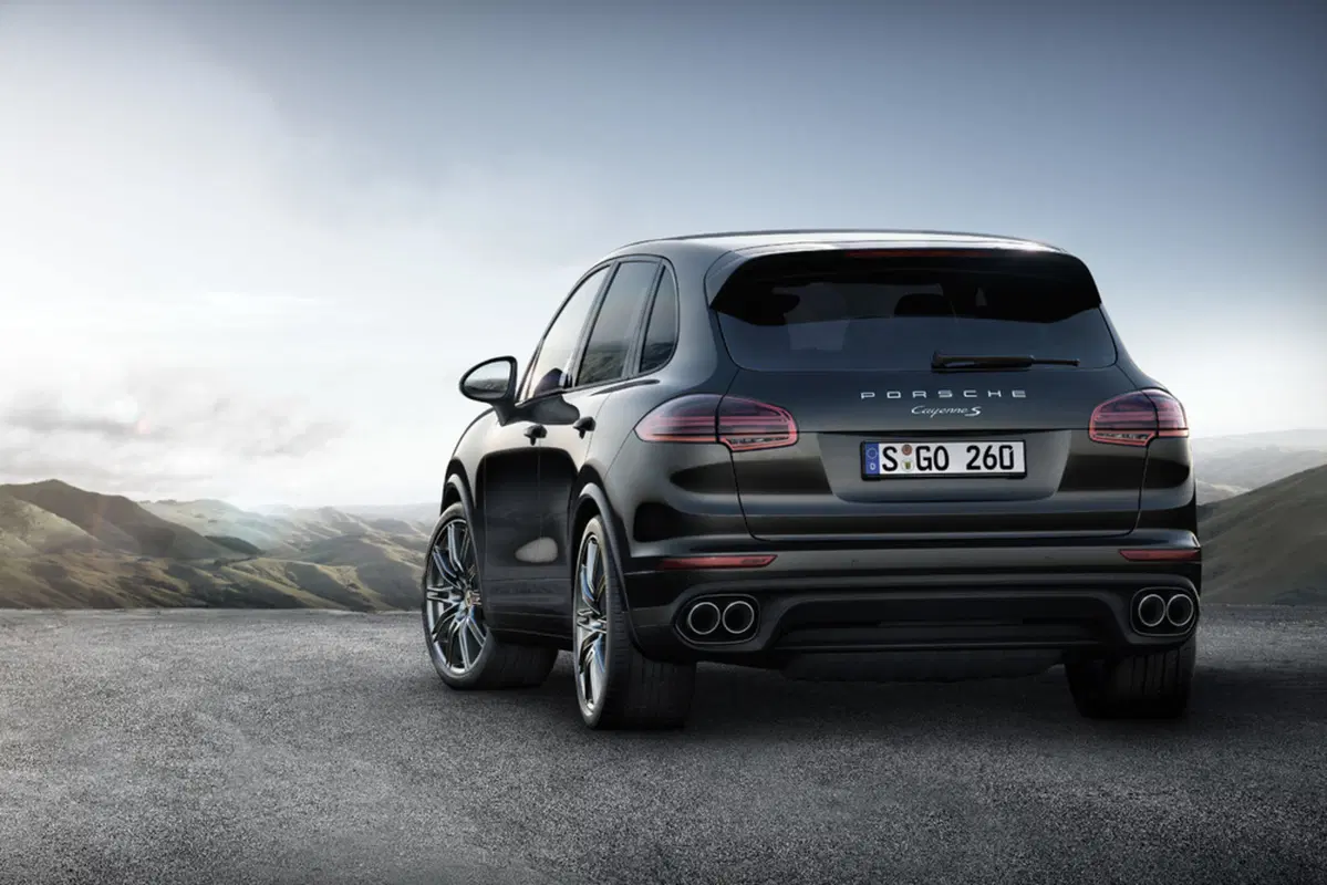 Porsche Cayenne S, ecco le Platinum Edition (2)