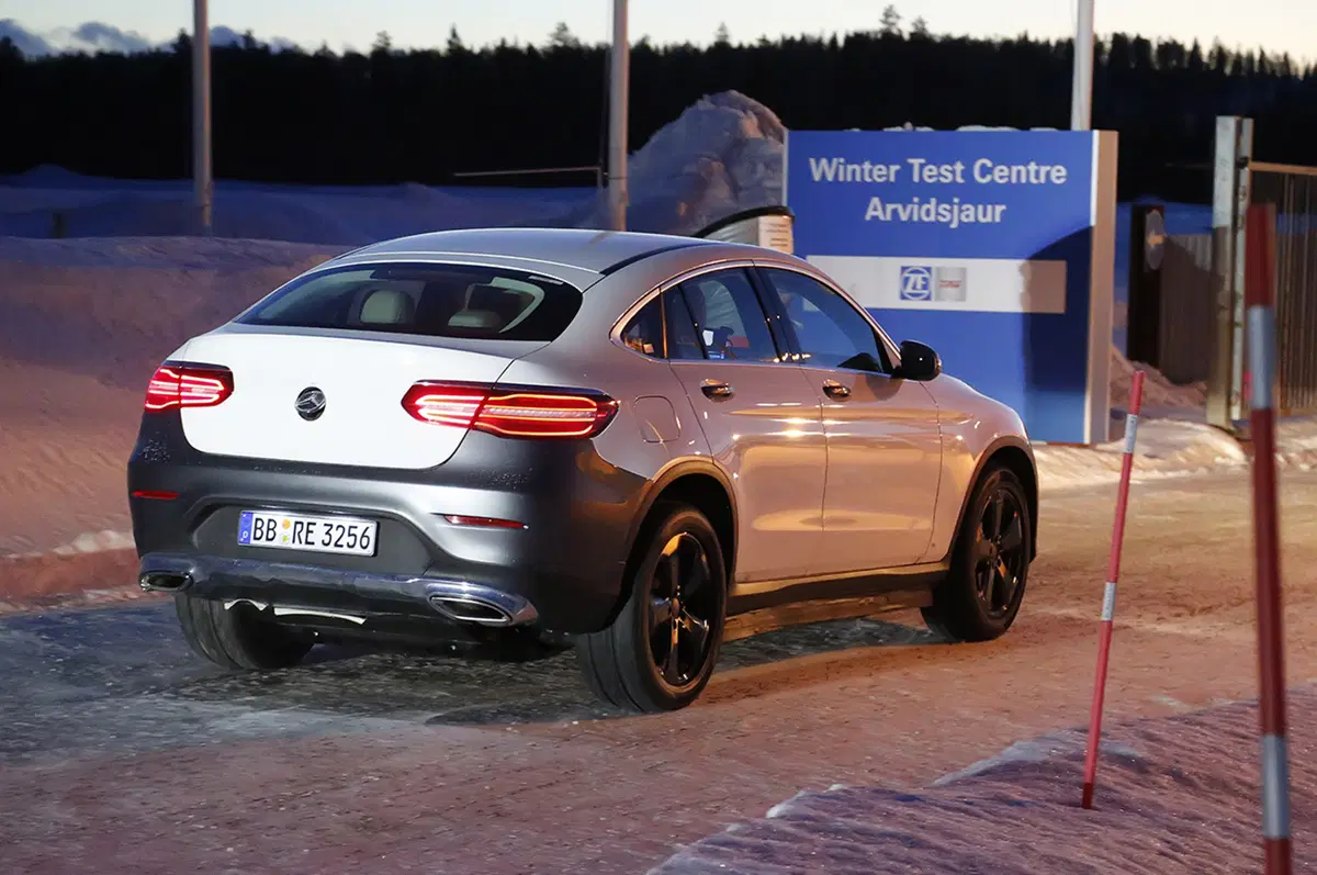 Mercedes: primi test su piattaforma elettrica EVA (9)