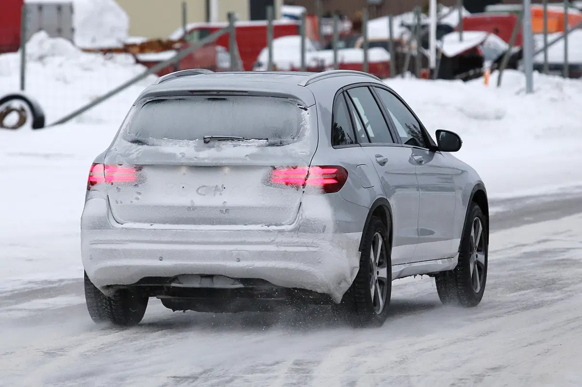 Mercedes: primi test su piattaforma elettrica EVA (4)