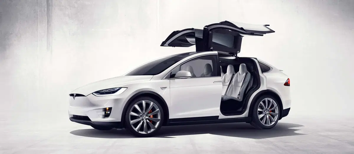 Tesla Model X P90D [Video Primo Test] (4)