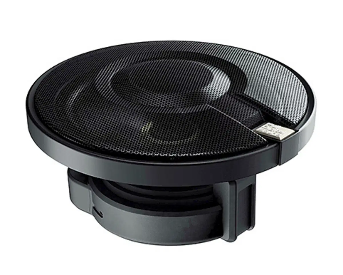 Clarion Full Digital Sound: quando l’impianto audio si fa premium (9)