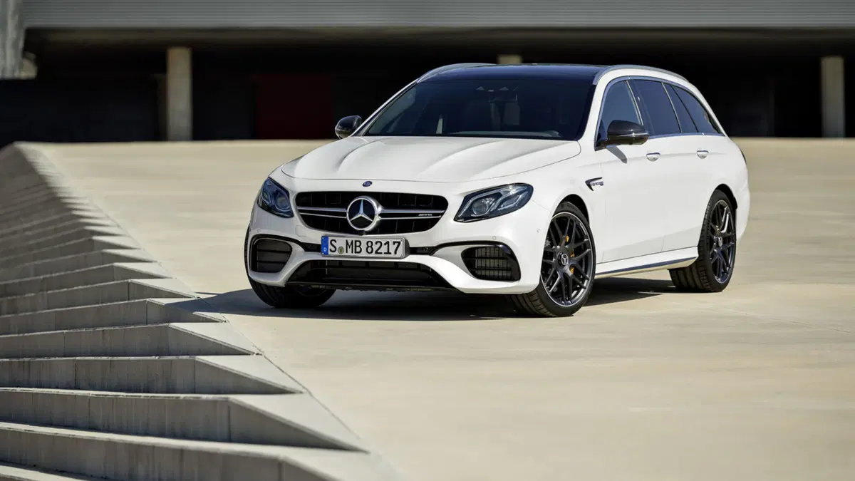 Mercedes-AMG E 63 SW 4Matic+, debutto a Ginevra (2)