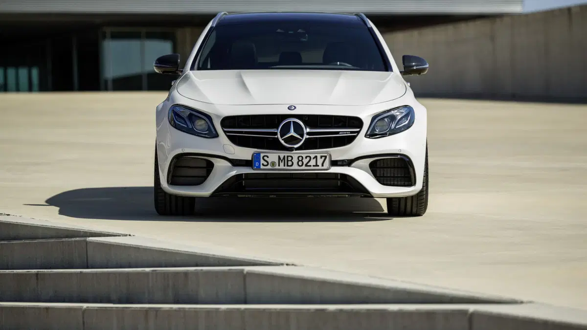 Mercedes-AMG E 63 SW 4Matic+, debutto a Ginevra (3)