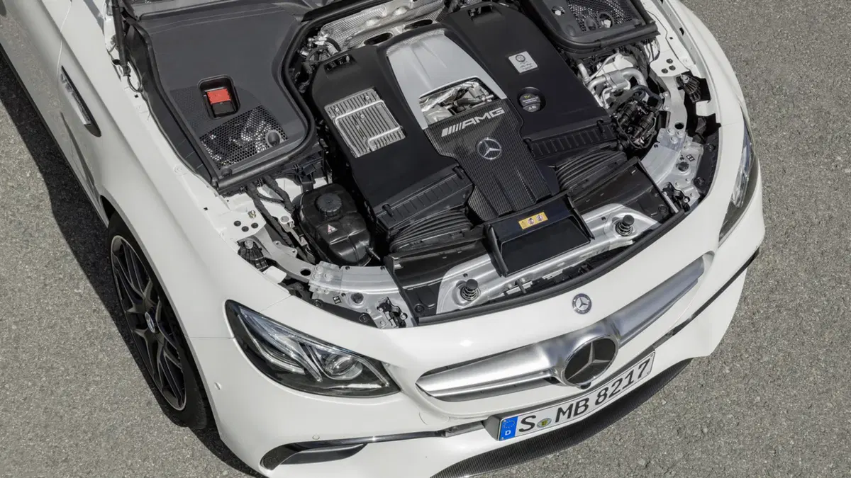 Mercedes-AMG E 63 SW 4Matic+, debutto a Ginevra (11)