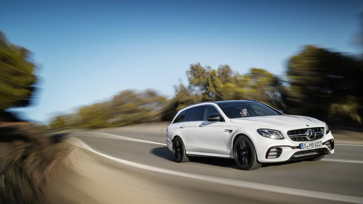 Mercedes-AMG E 63 SW 4Matic+, debutto a Ginevra (13)