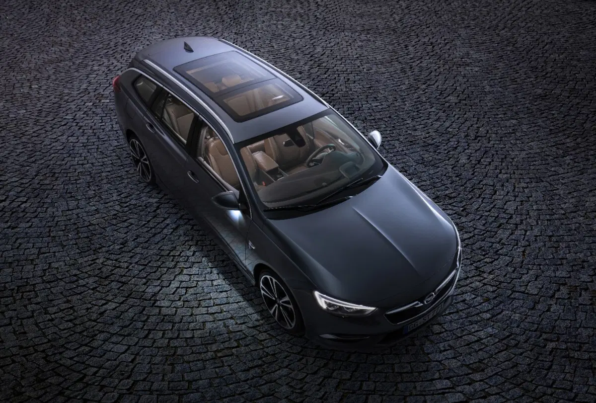 Opel Insignia Sports Tourer, ecco la seconda generazione della wagon (13)