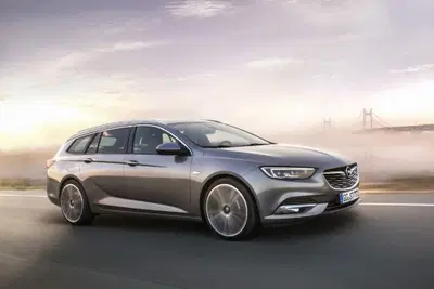 Opel Insignia Sports Tourer, ecco la seconda generazione della wagon [Video]