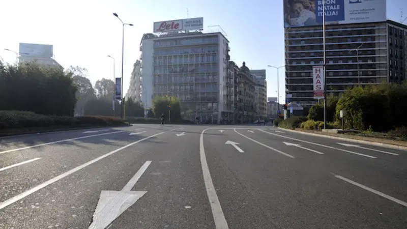 Milano, blocco del traffico sospeso: migliora la qualit&agrave; dell'aria