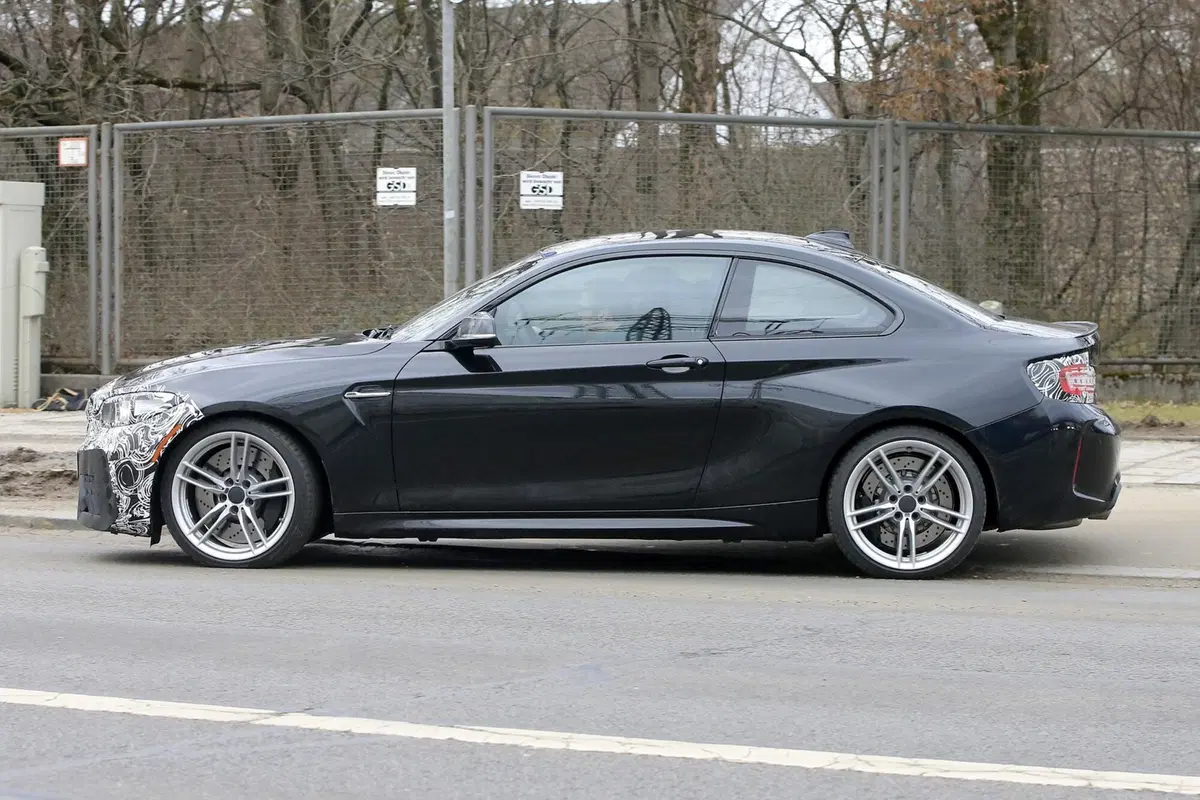 BMW M2