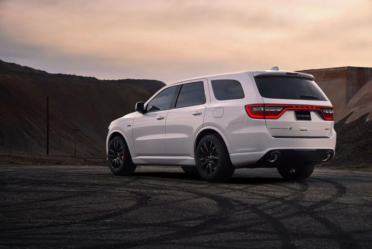 Dodge Durango SRT, imprendibile sul quarto di miglio (5)