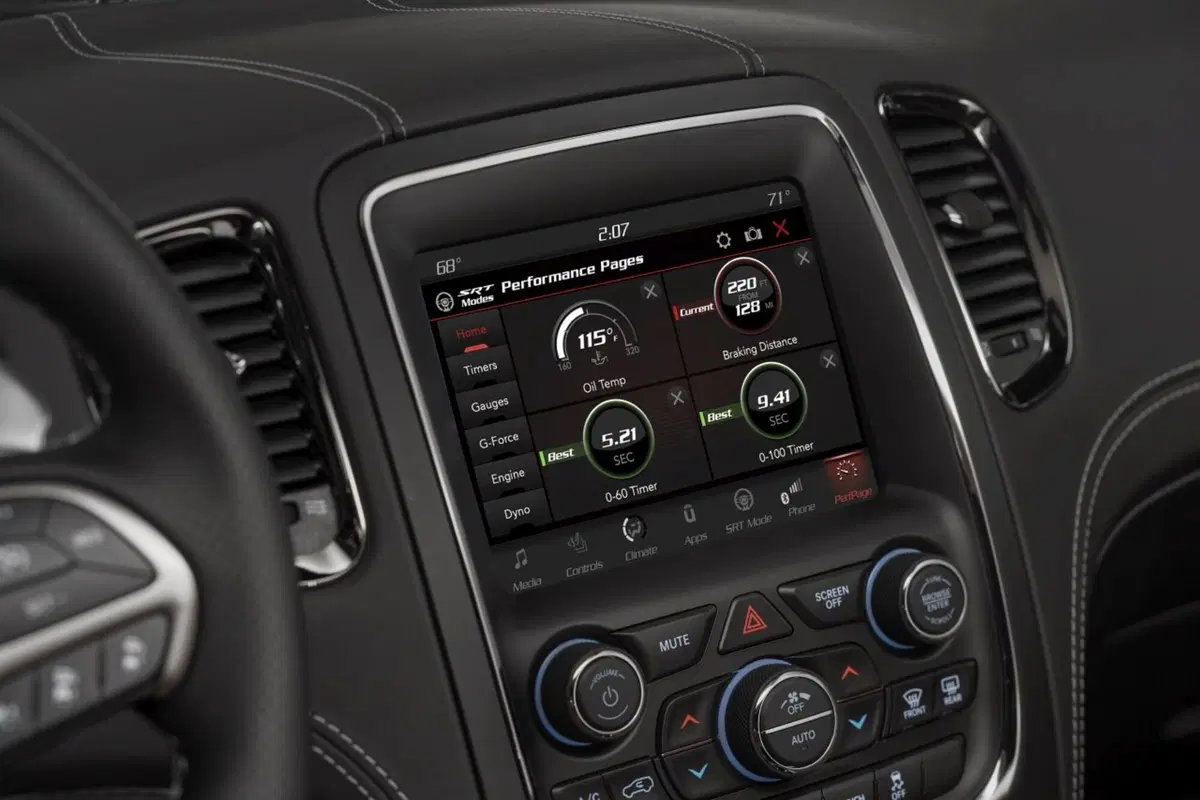 Dodge Durango SRT, imprendibile sul quarto di miglio (22)