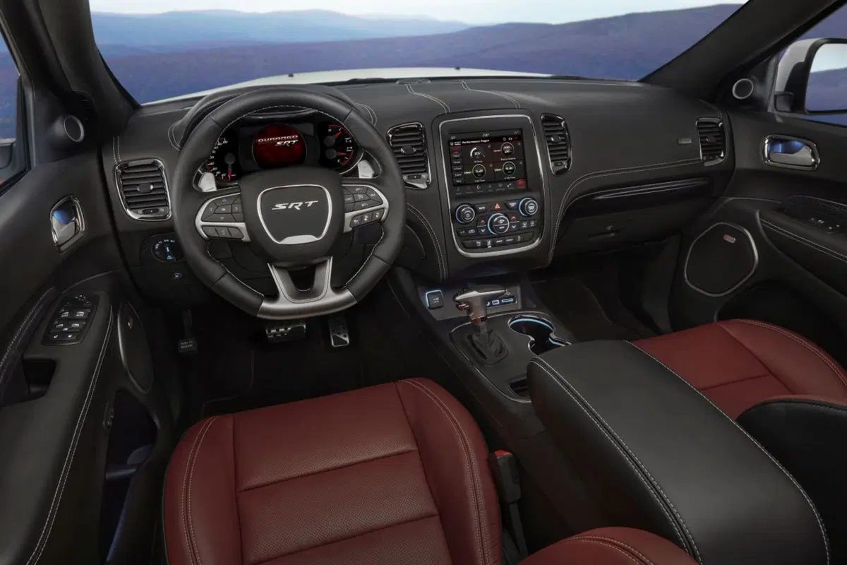 Dodge Durango SRT, imprendibile sul quarto di miglio (25)