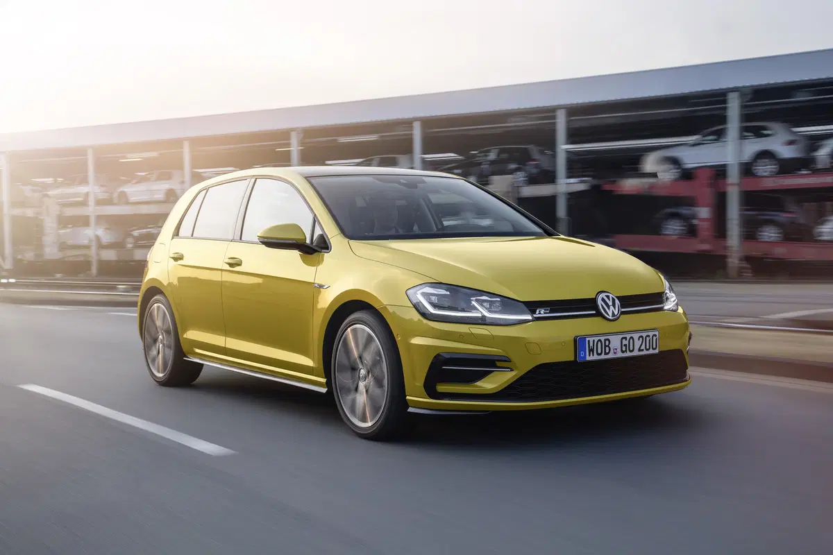 Volkswagen Golf restyling 2017: ecco come cambia [Video]