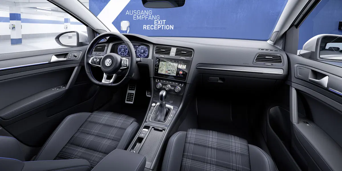 Volkswagen Golf restyling 2017: ecco come cambia [Video] (15)