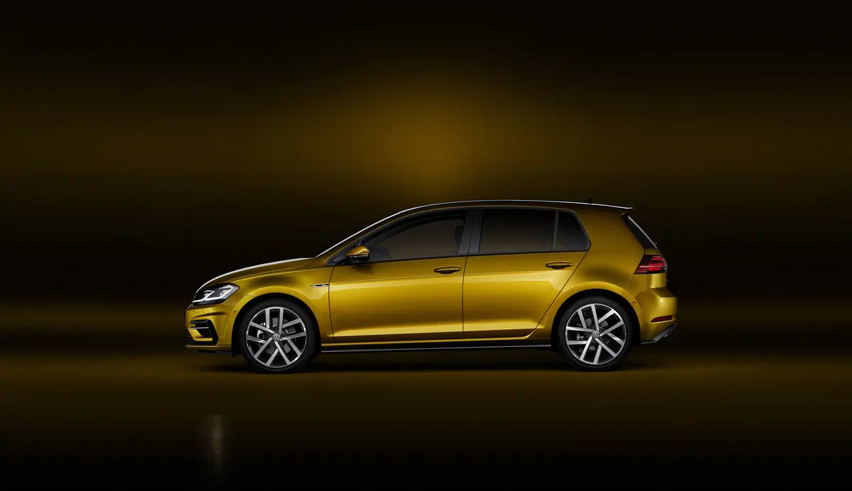 Volkswagen Golf restyling 2017: ecco come cambia [Video] (25)